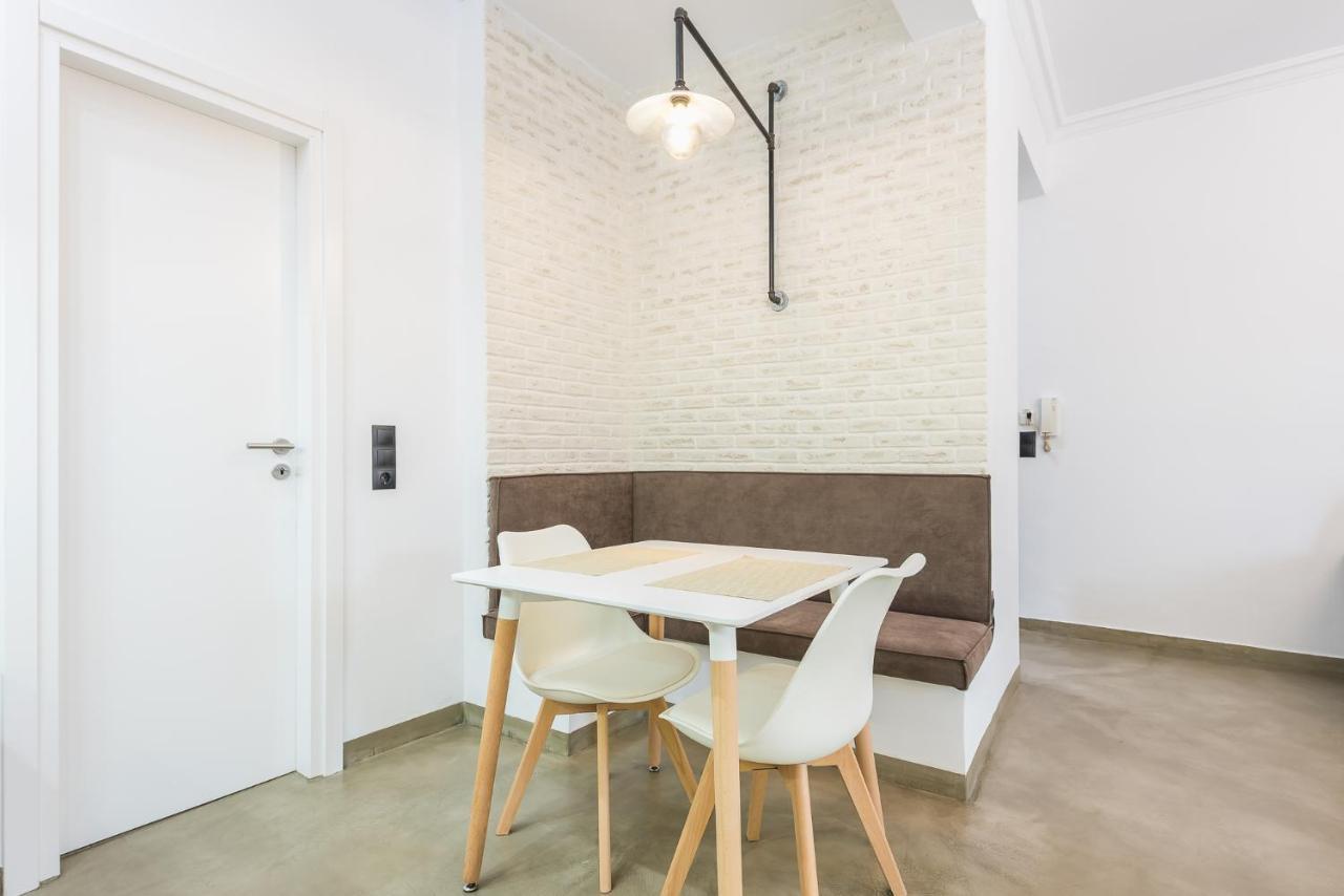 Stylish 1Br Apartment In The Heart Of Koukaki Athens Exterior photo